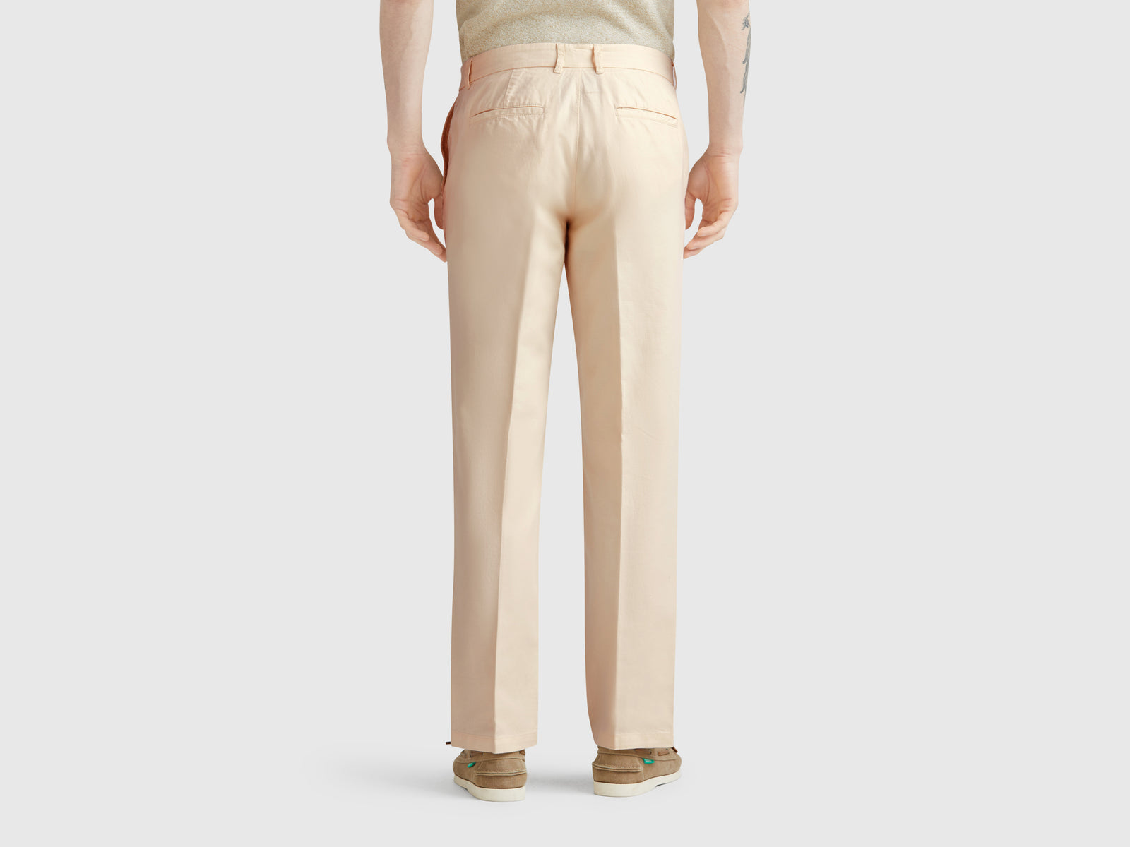 Chinos slim fit em mistura de linho - ucb_image_B