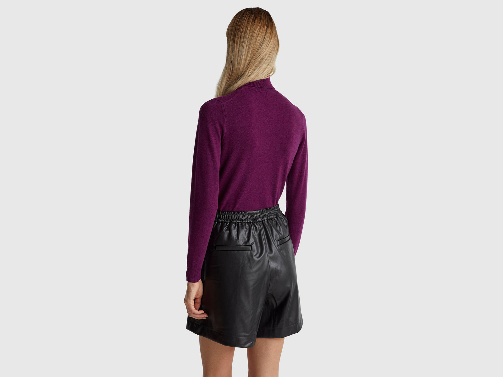 Camisola de gola alta violeta em pura lã Merino - ucb_image_B