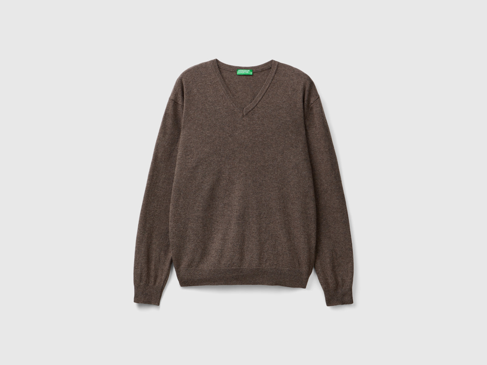 Camisola decote em V cinzento em pura lã Merino - ucb_image_FS