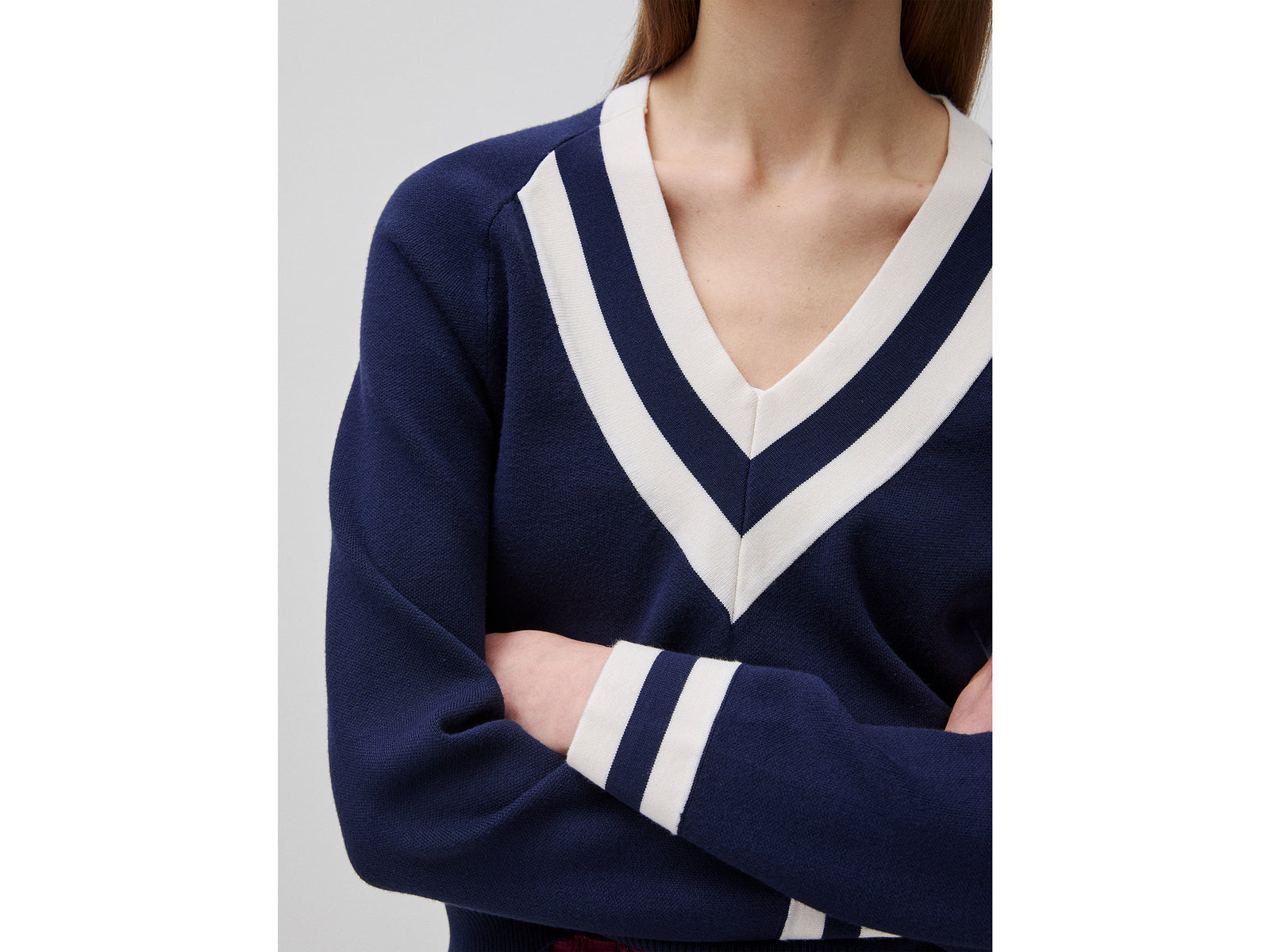 Boxy fit V-neck sweater