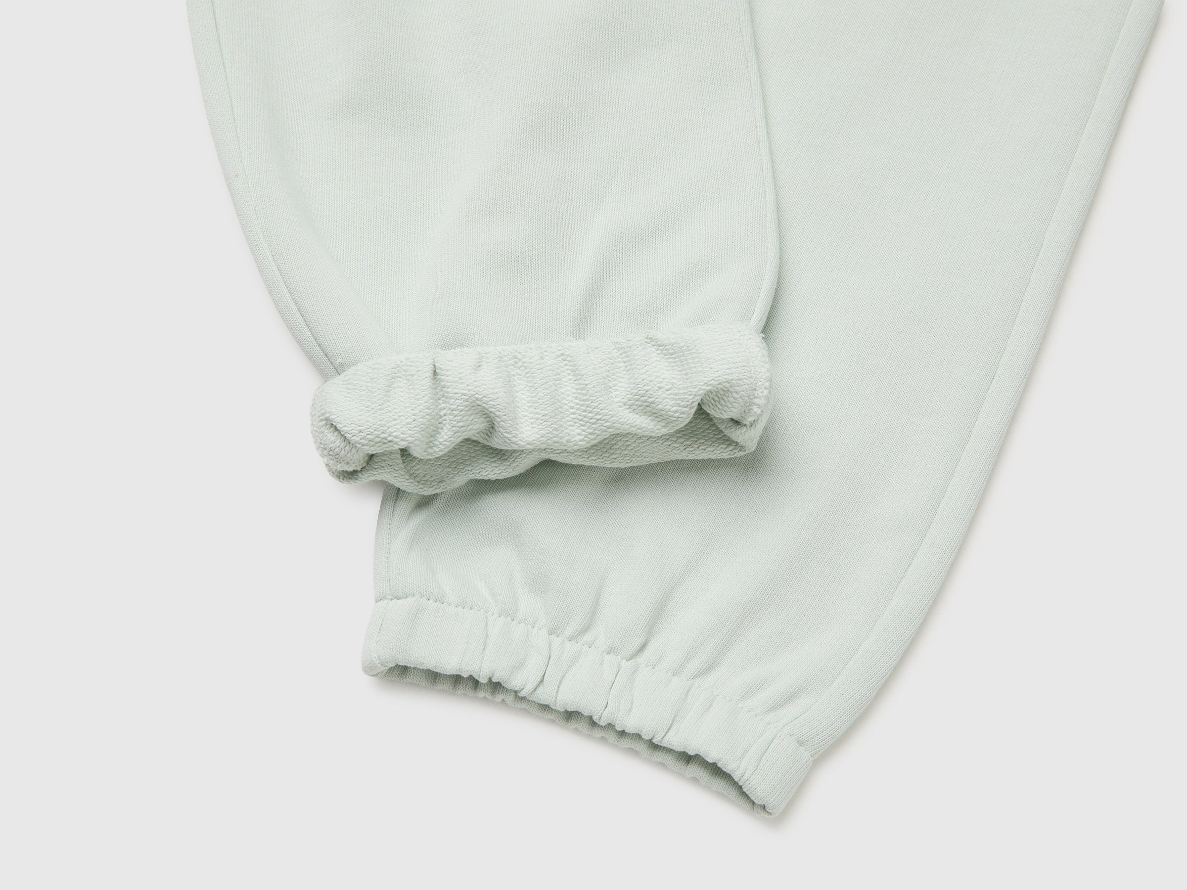 Calças em felpo com logótipo - ucb_image_DS1