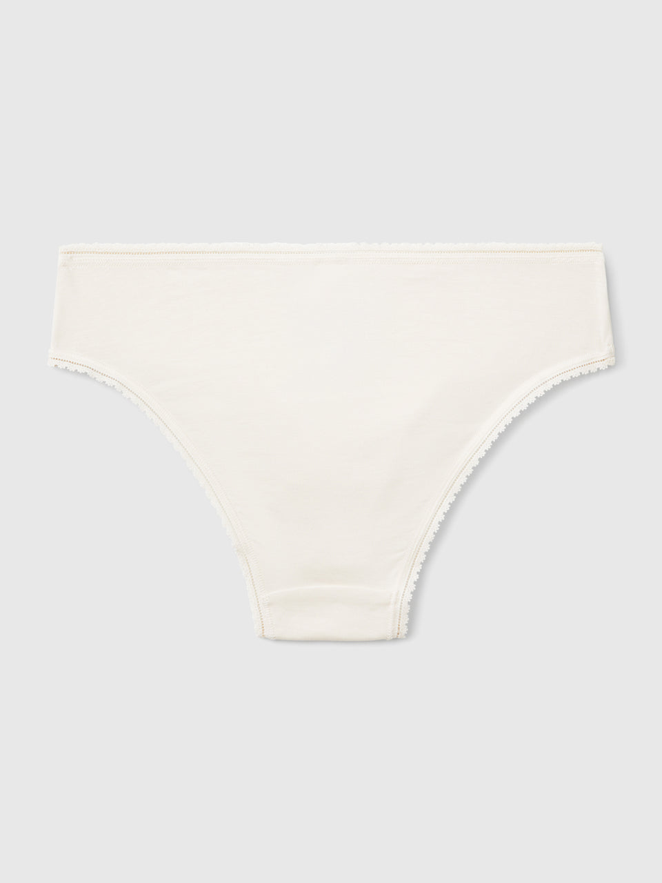Stretch Modal briefs - ucb_image_BS