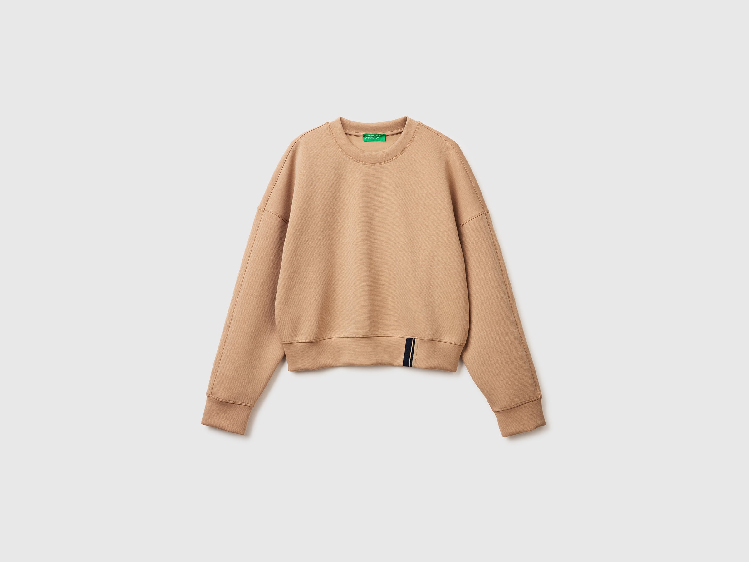 Boxy fit sweatshirt with crest on the back - ucb_image_FS