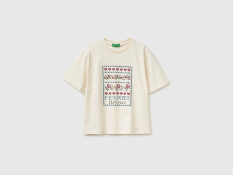 T-shirt with embroidery - ucb_image_FS