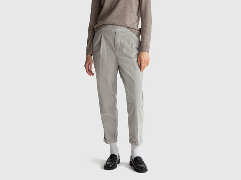 Chinos em veludo com cintura elástica - ucb_image_F