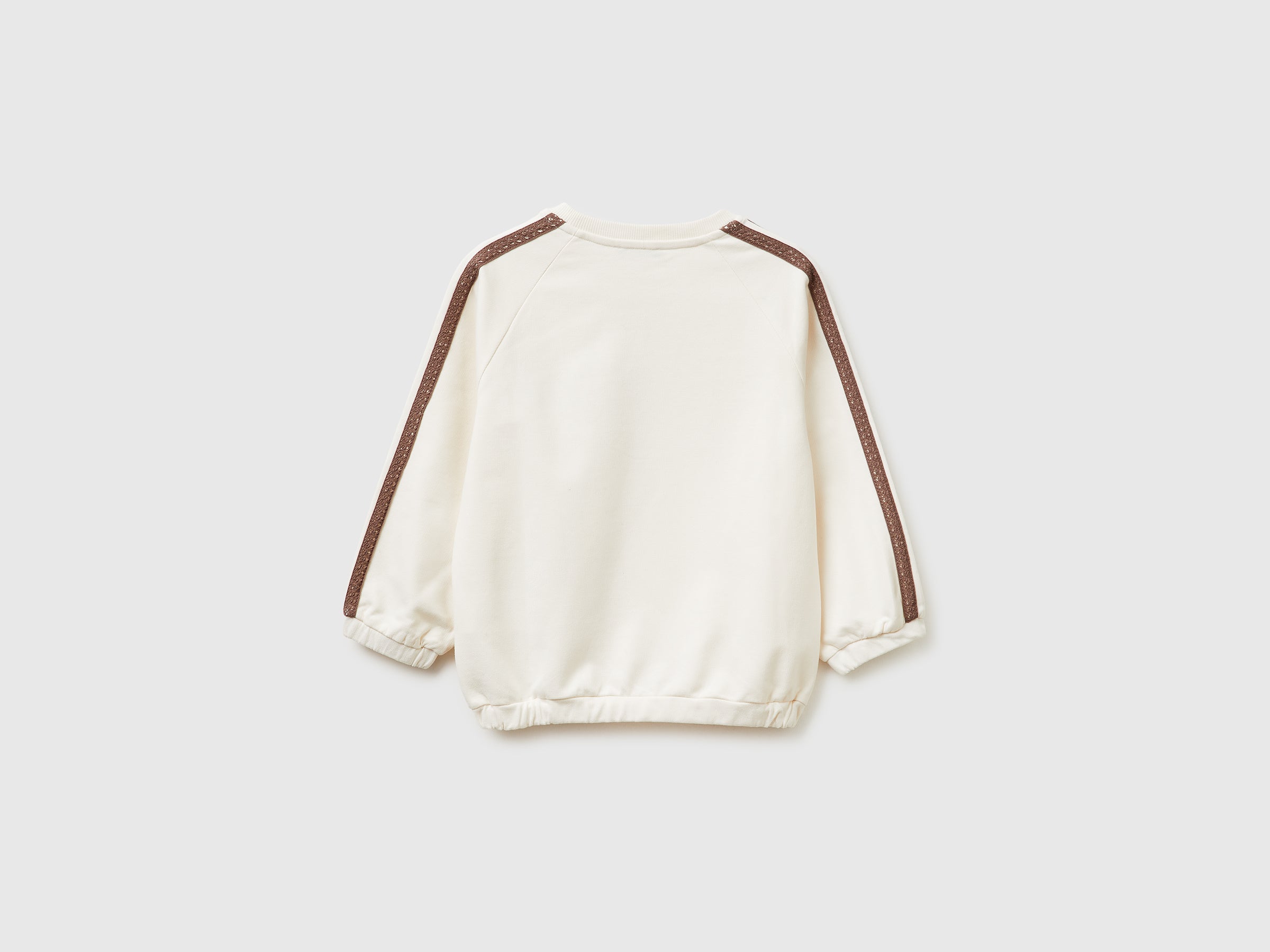 Sweat com renda e bordado - ucb_image_BS