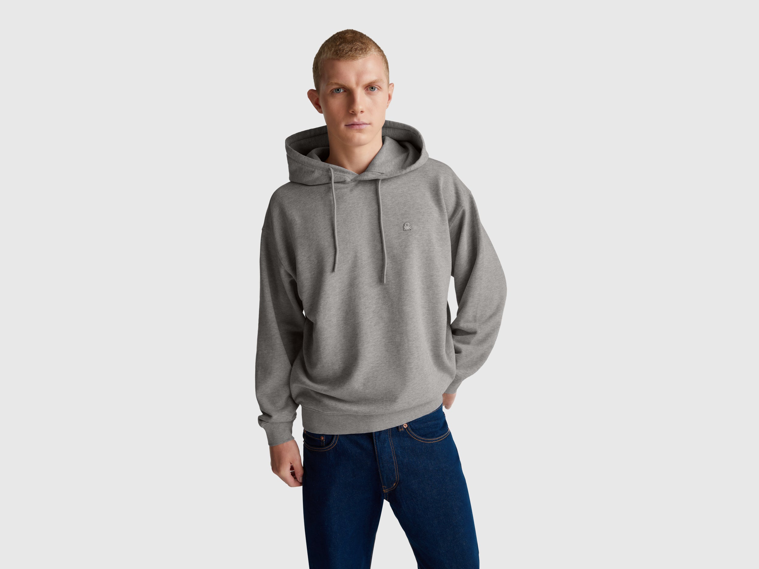 Sweat em algodão com capuz - ucb_image_F