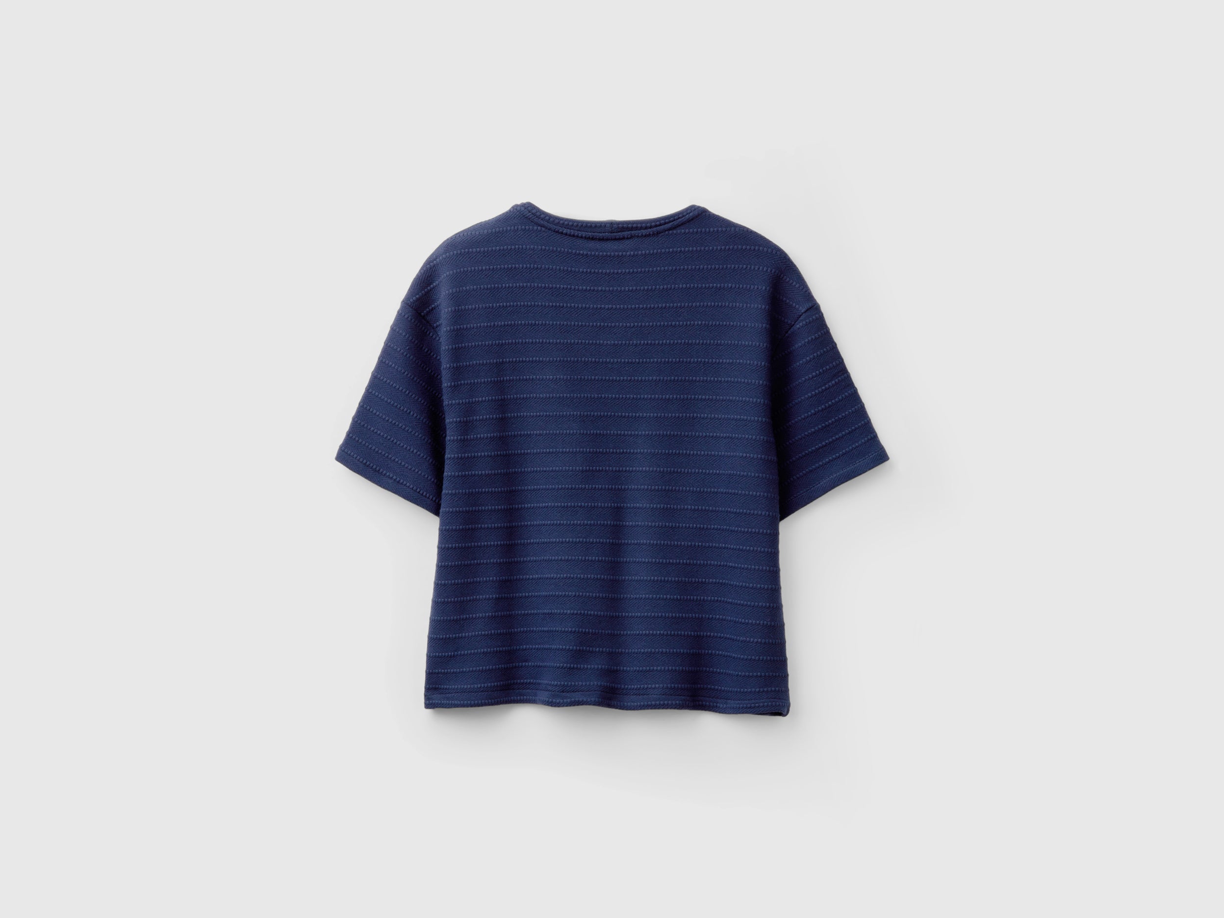 T-shirt de gola redonda com bolsos pequenos - ucb_image_BS