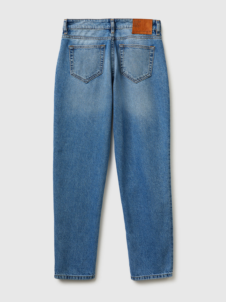 Jeans mom fit - ucb_image_BS
