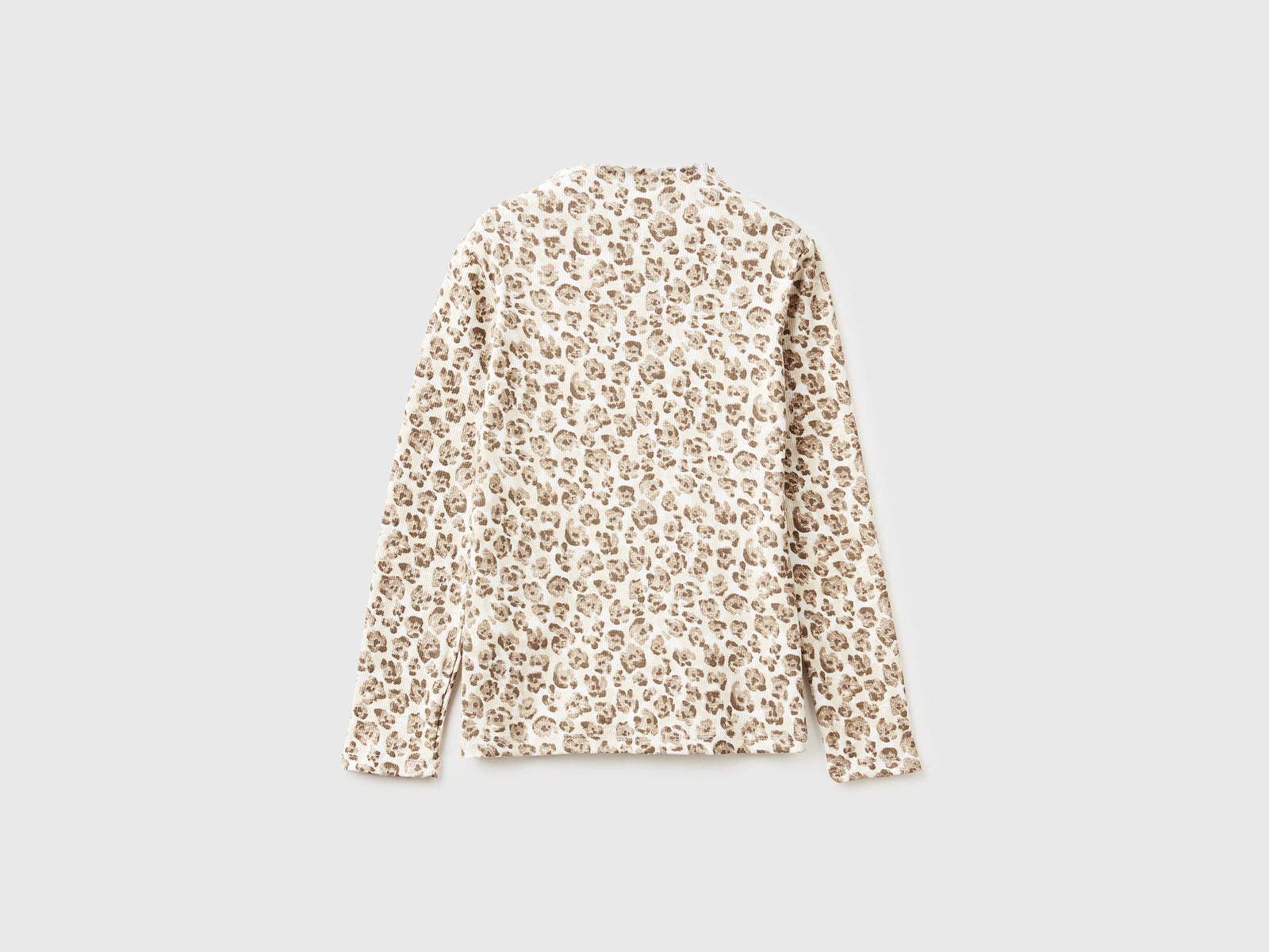 T-shirt de gola alta bege com estampa animal. - ucb_image_BS