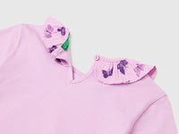 T-shirt with ruffles on the collar - ucb_image_DS1