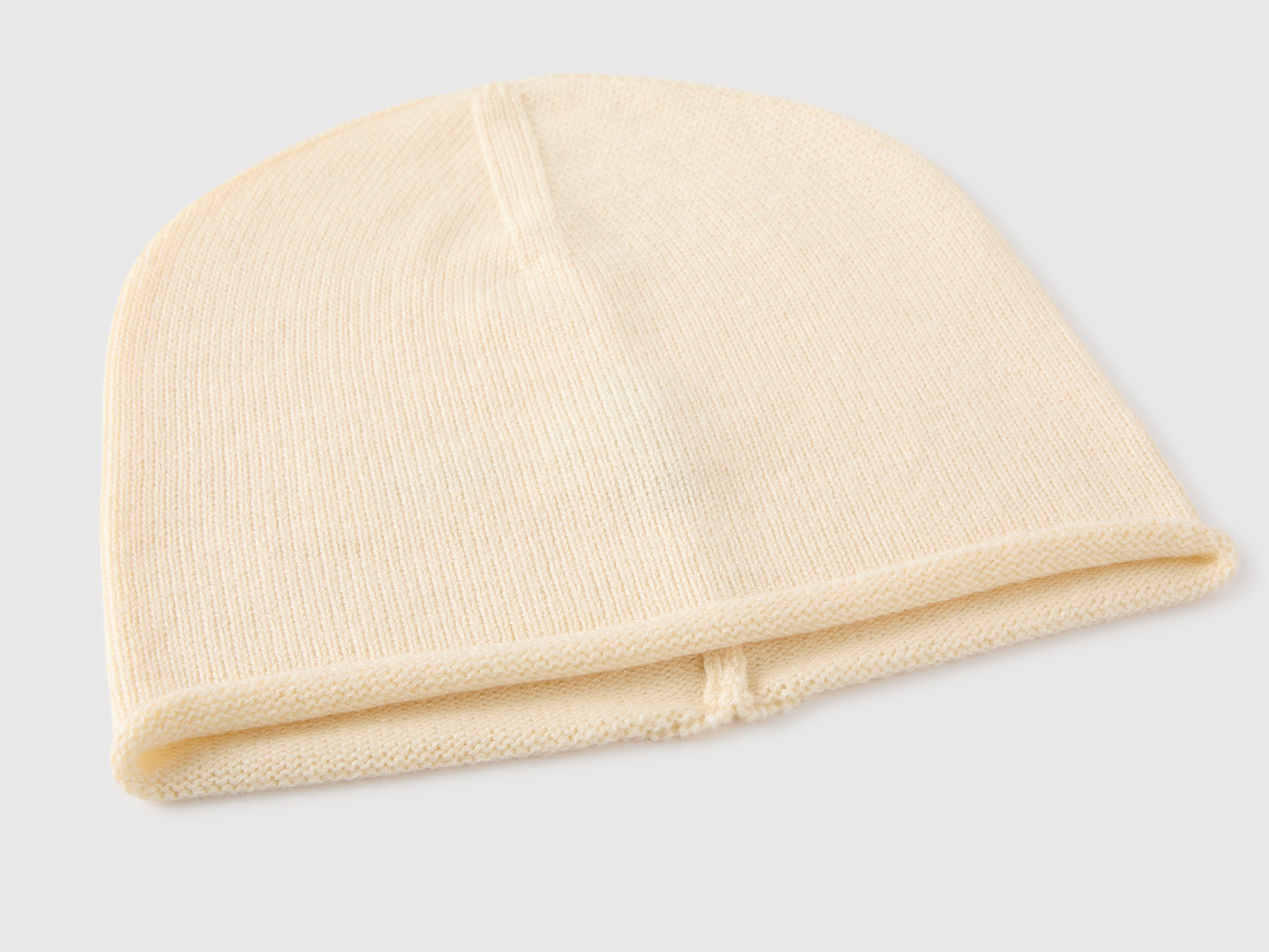 Gorro em mistura de lã e caxemira - ucb_image_DS1