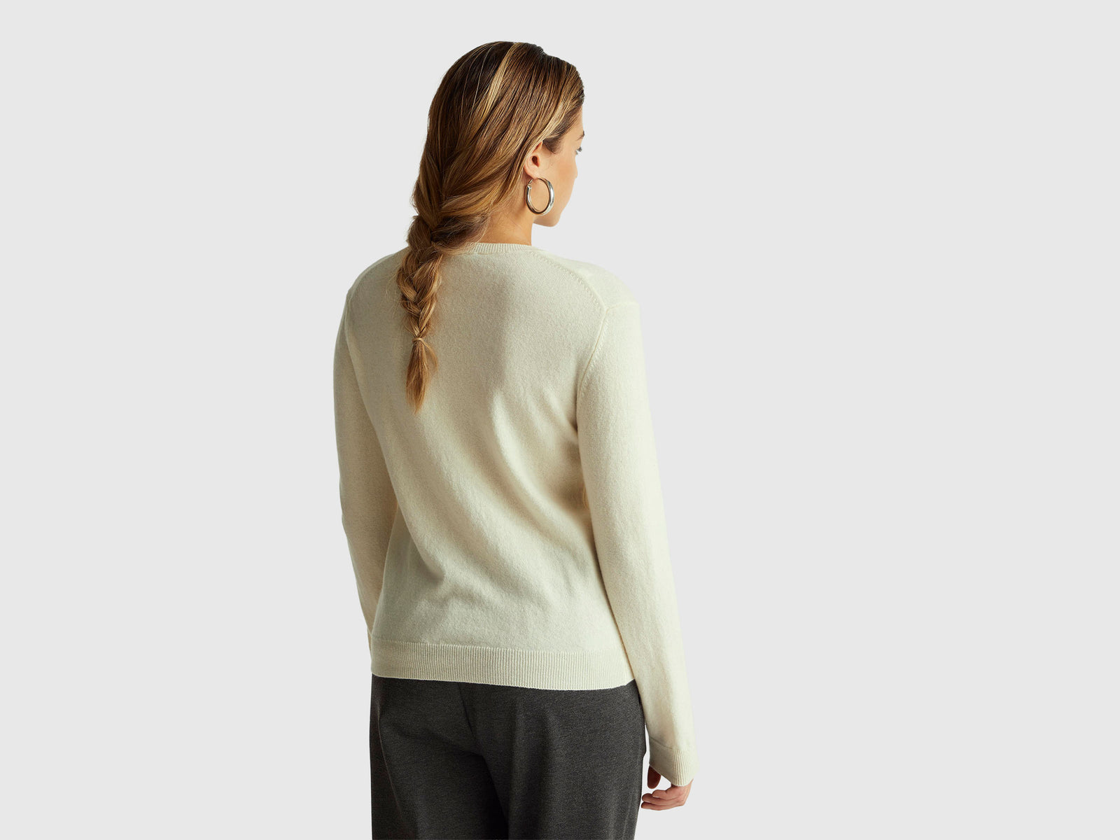 Cardigã de gola redonda nata em pura lã Merino - ucb_image_B