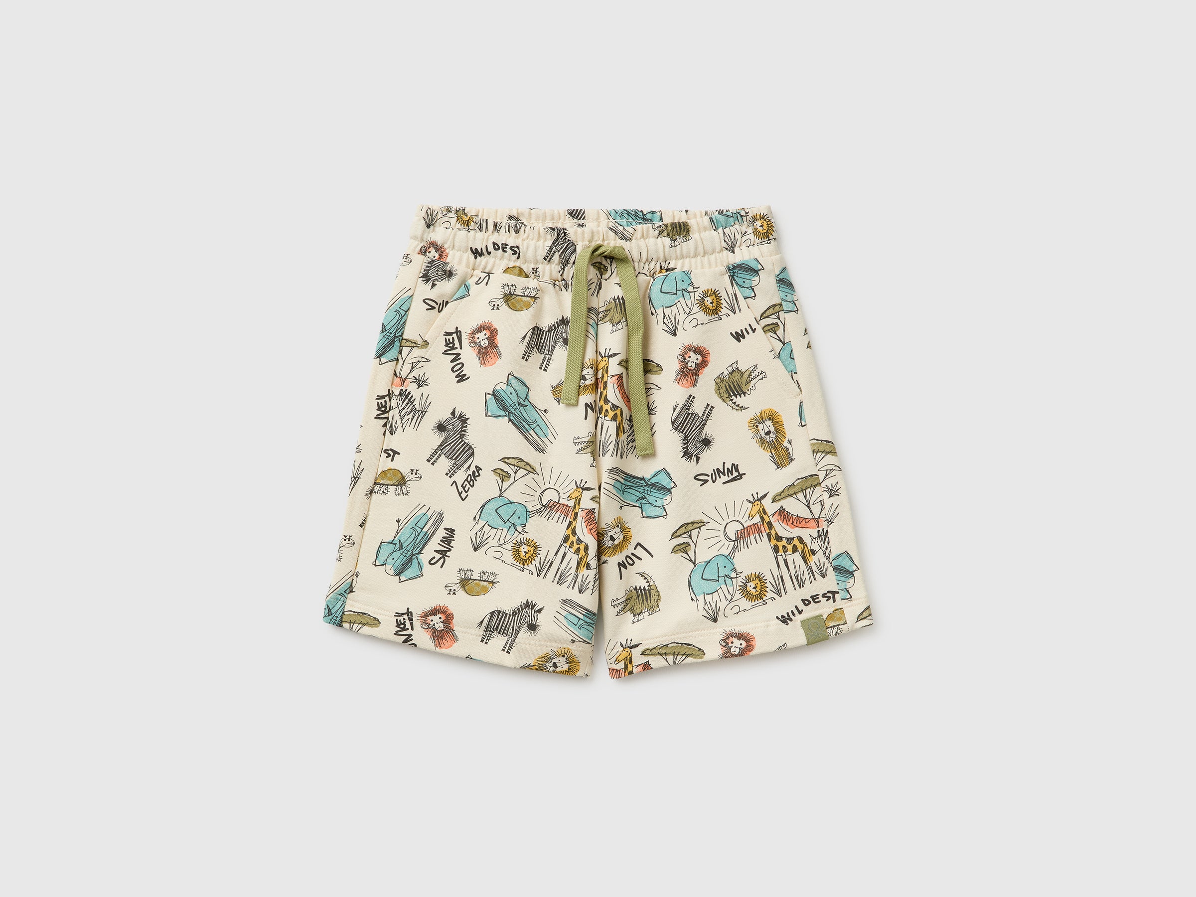 Bermudas com estampado tropical - ucb_image_FS