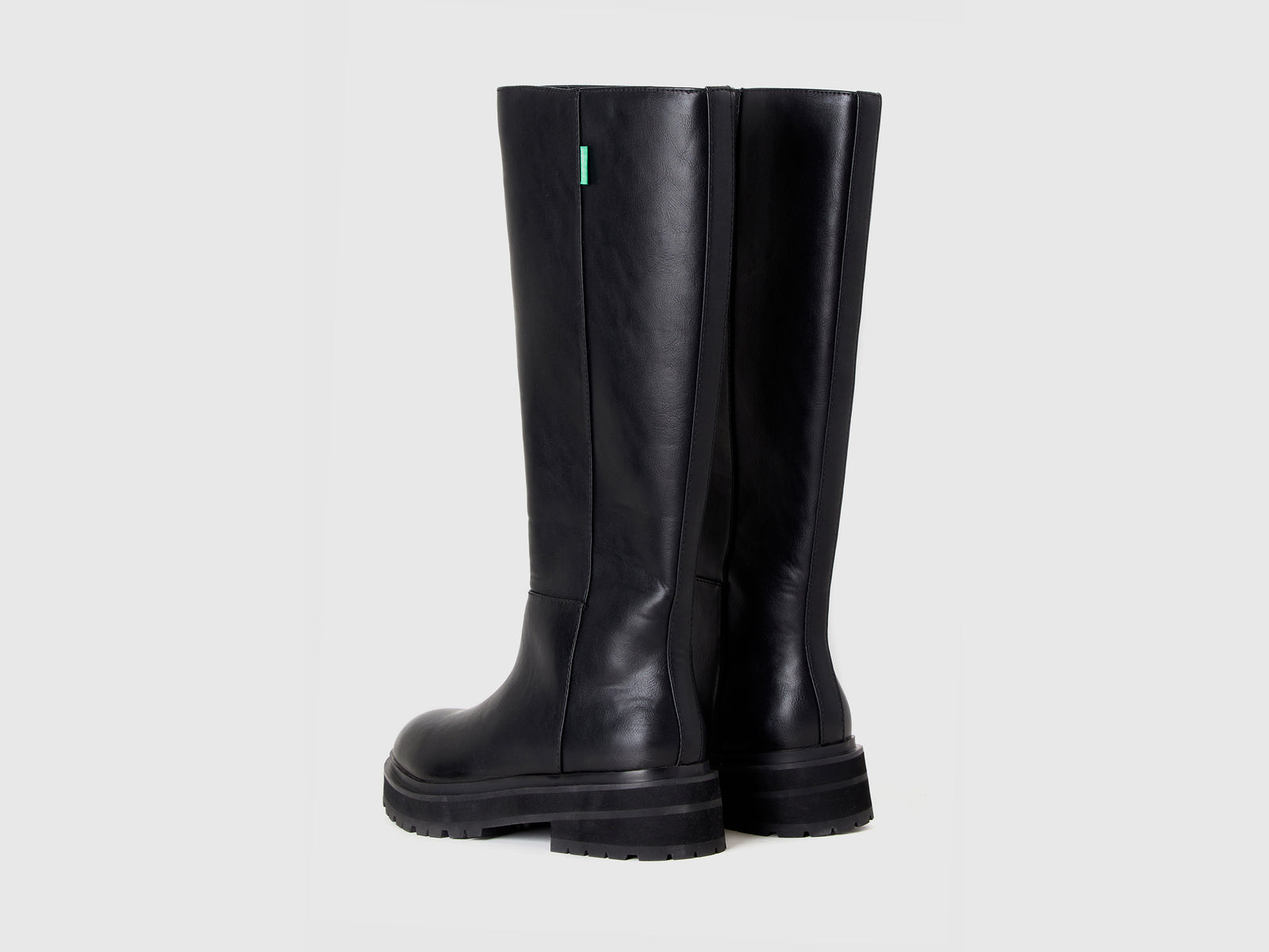 Botas pretas de cano alto - ucb_image_BS