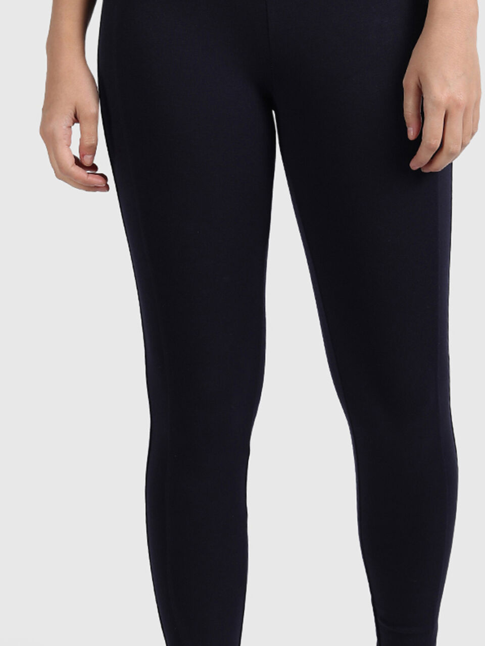 Polyester Leggings in Cut and Sew Design image number null