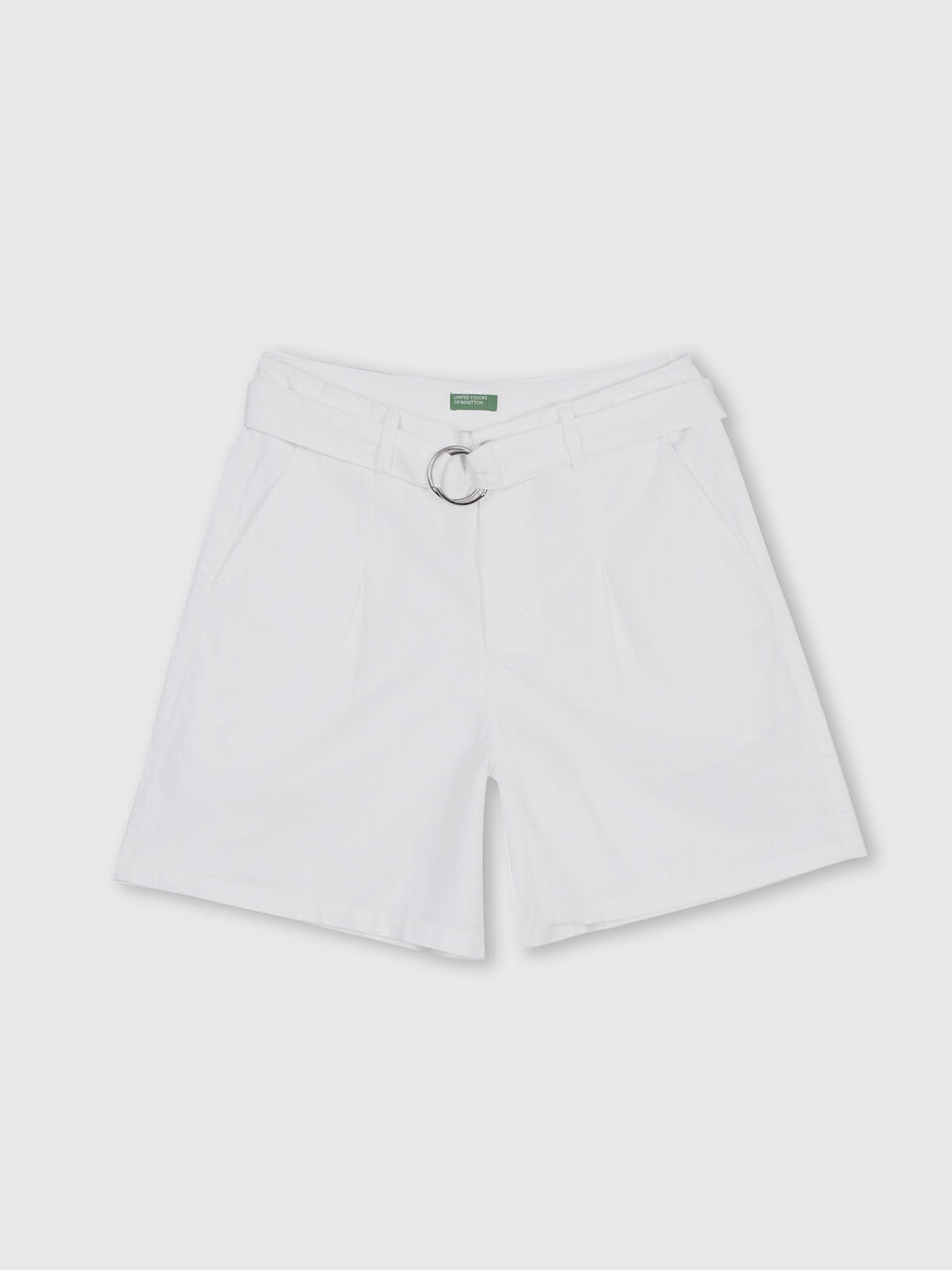 Casual White Shorts image number 1
