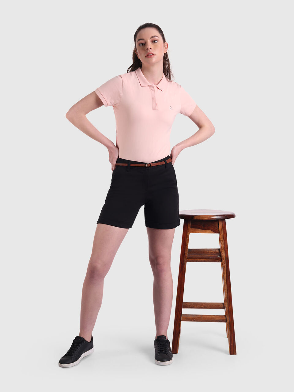 Solid core shorts image number null