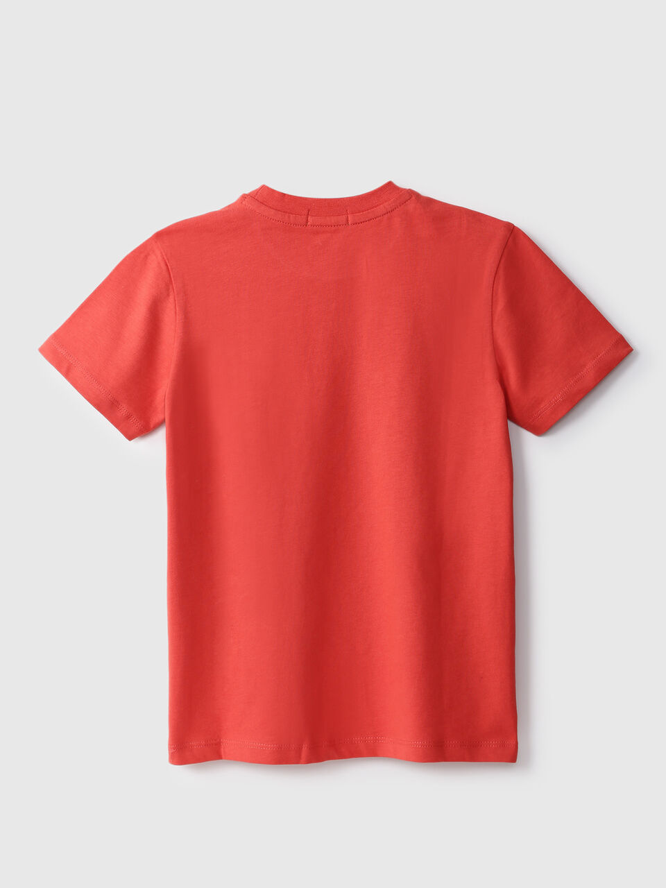 Flag In 3D Emb. Tee Short image number null