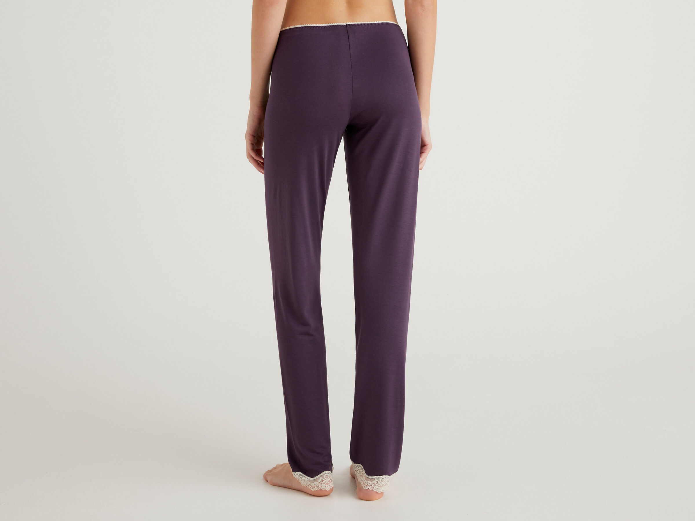 Trousers with lace details image number 2