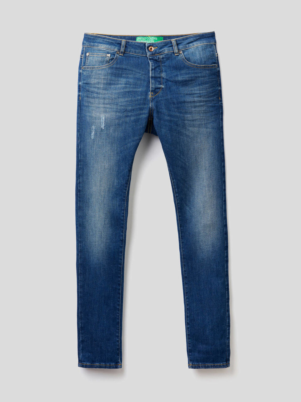Five pocket worn look jeans image number 1