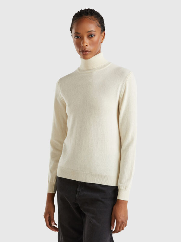 Cream turtleneck sweater in pure Merino wool Women