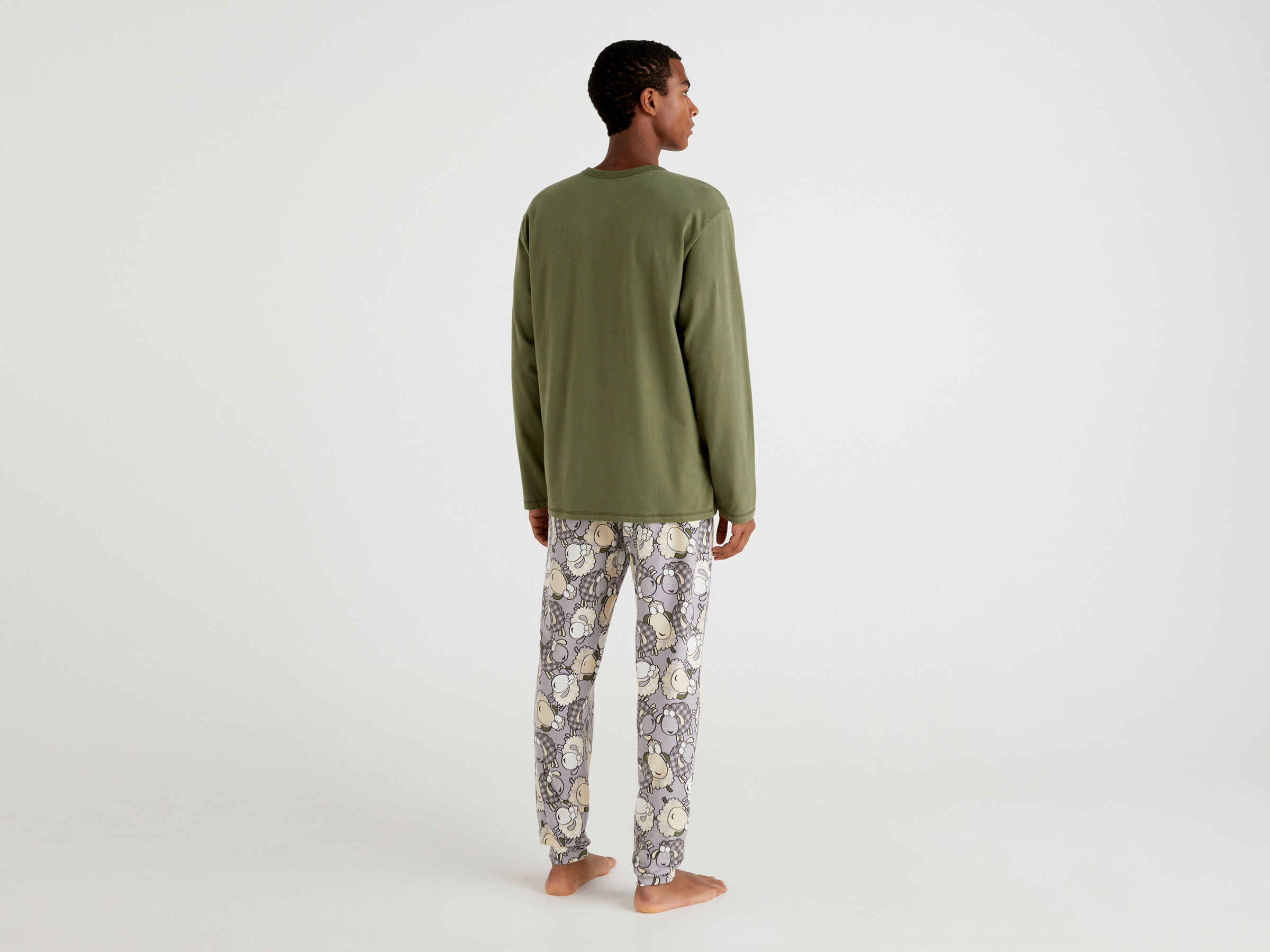 Warm stretch cotton pyjamas image number 2