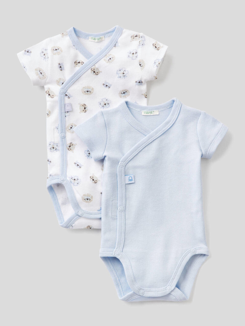 Two short sleeve bodysuits in organic cotton image number 1