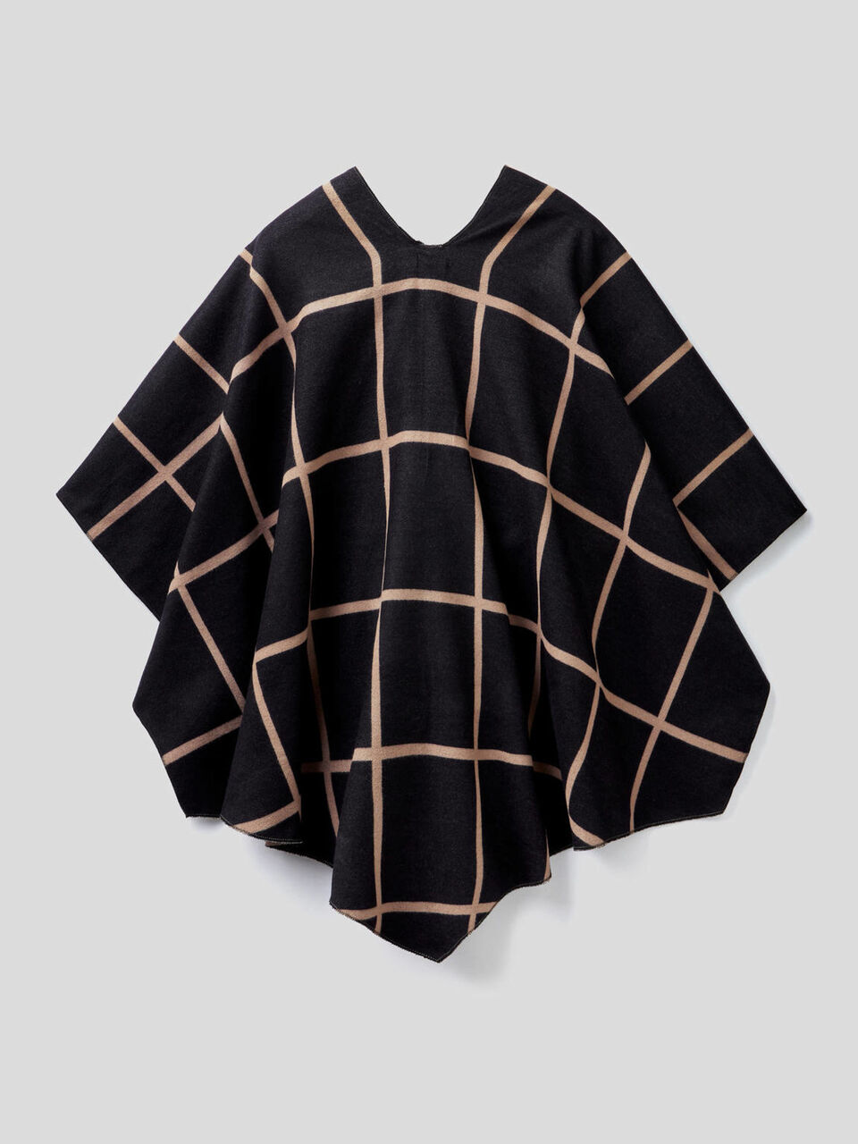 Viscose blend poncho image number 2