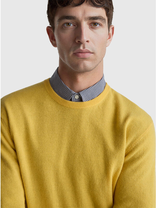Yellow crew neck sweater in pure Merino wool Men