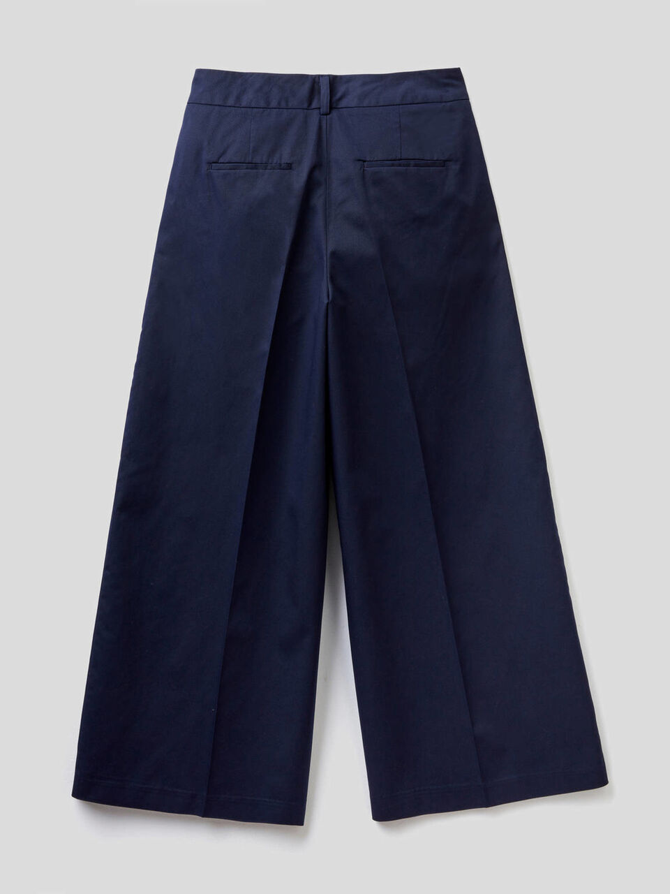 Wide leg trousers with pleats image number 2
