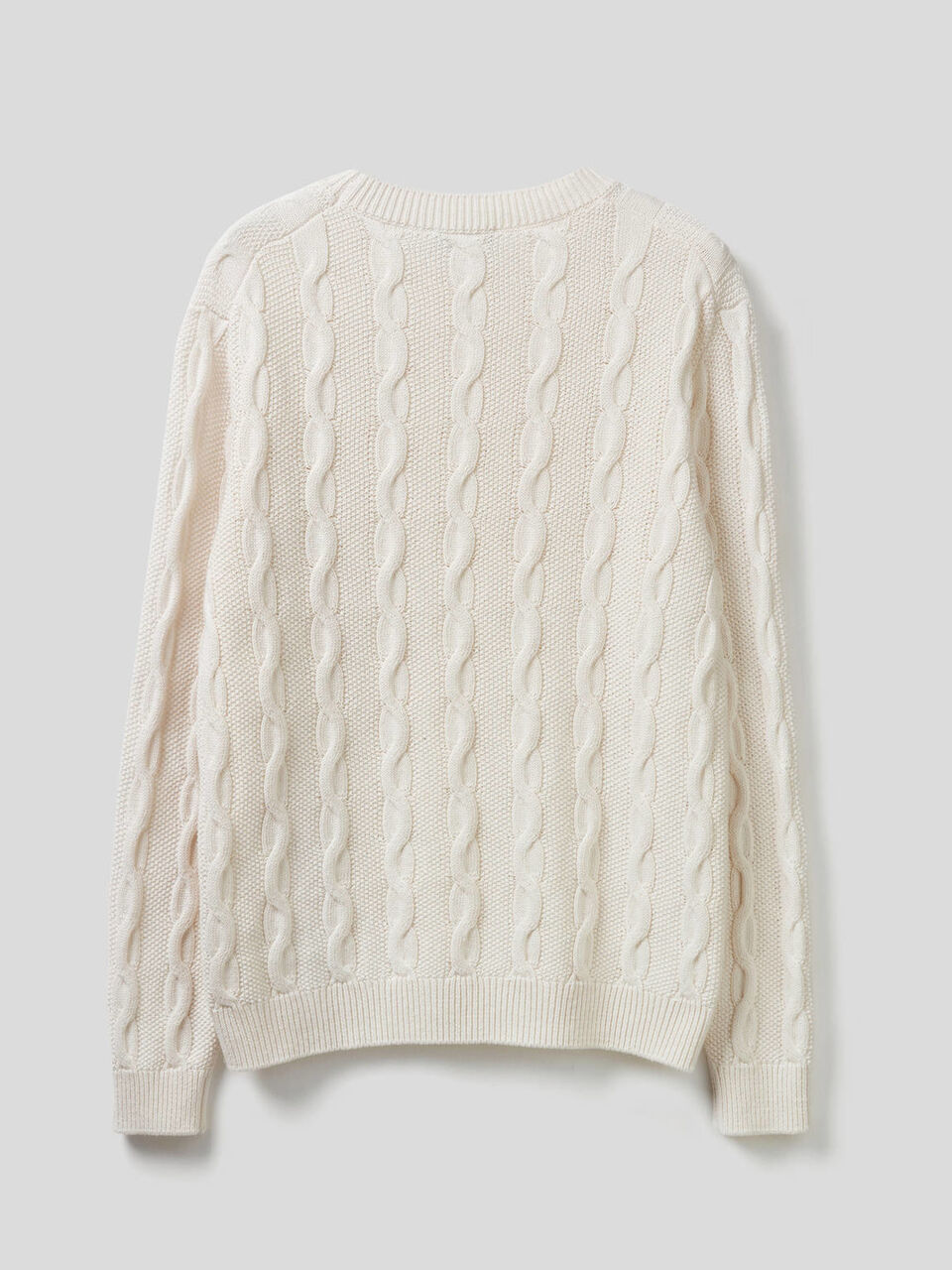 Crew neck cable knit sweater image number 2
