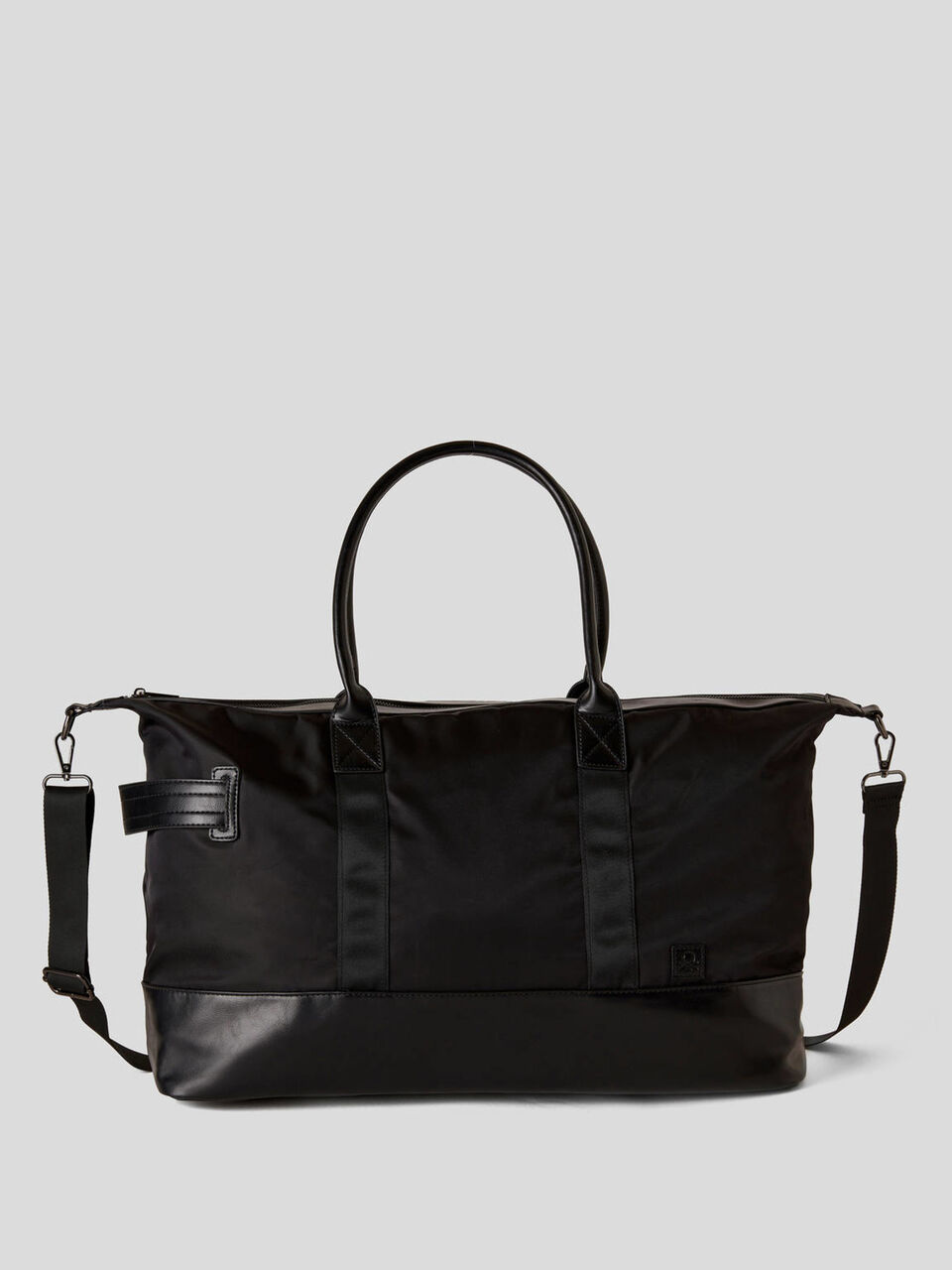 Fabric duffle bag image number 1