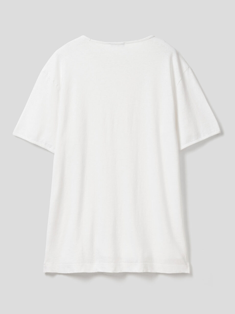 Linen blend t-shirt with pocket image number 2