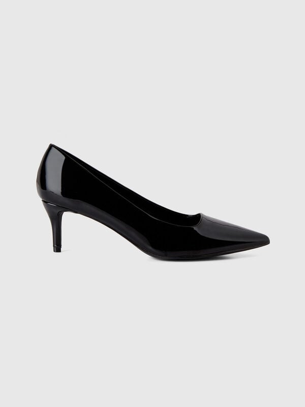 Black pumps with patent heels Women