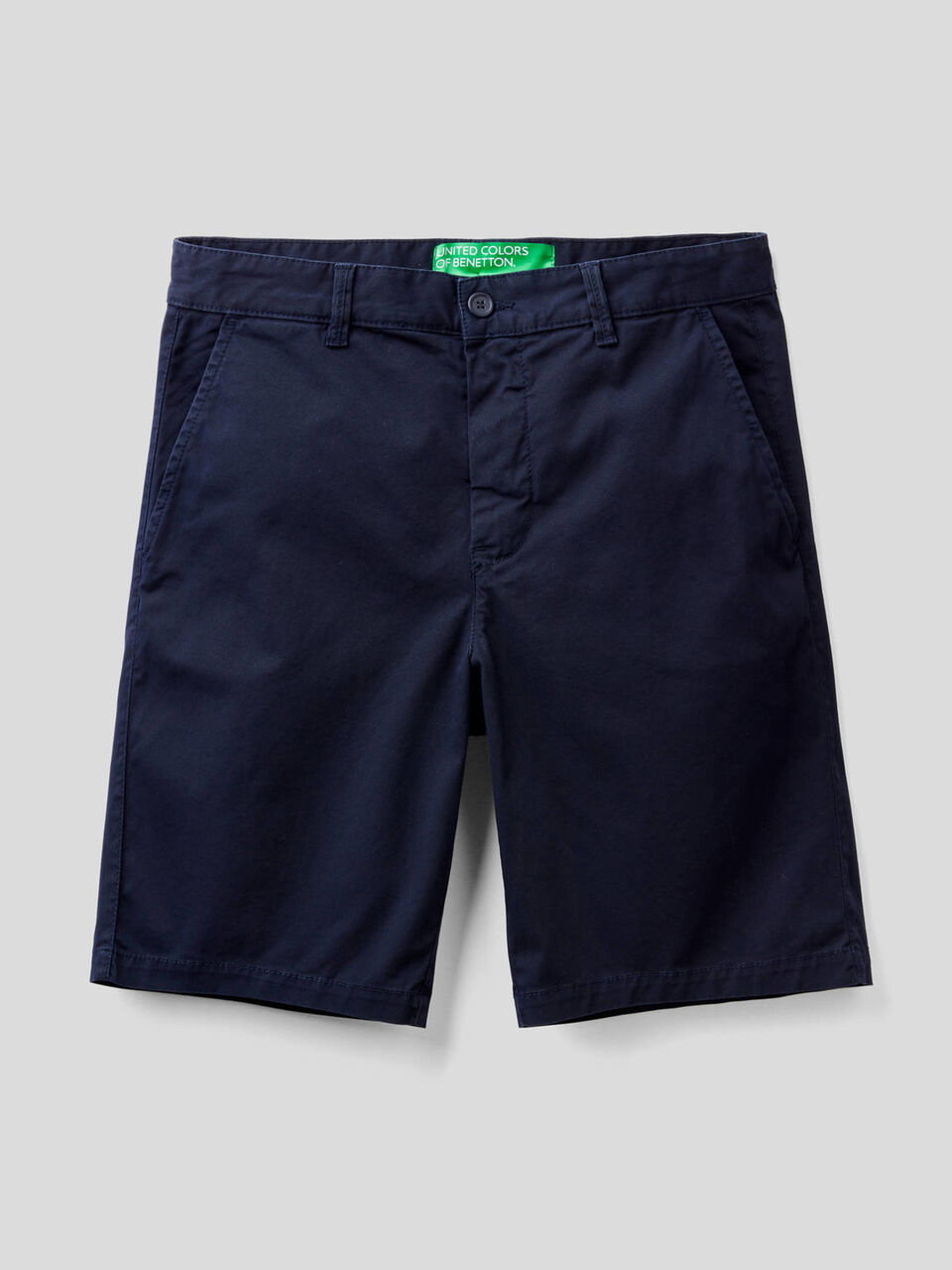 Chino bermudas in stretch cotton image number 1