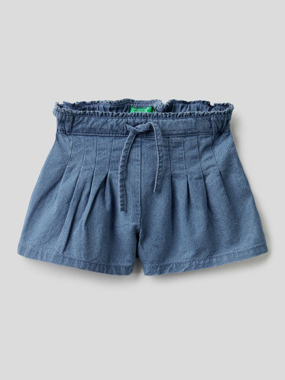 Shorts in ribbed denim image number 1