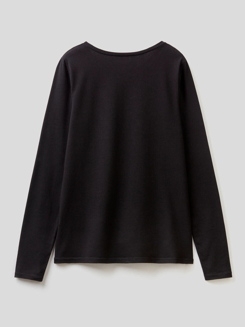 Long sleeve super stretch t-shirt image number 2