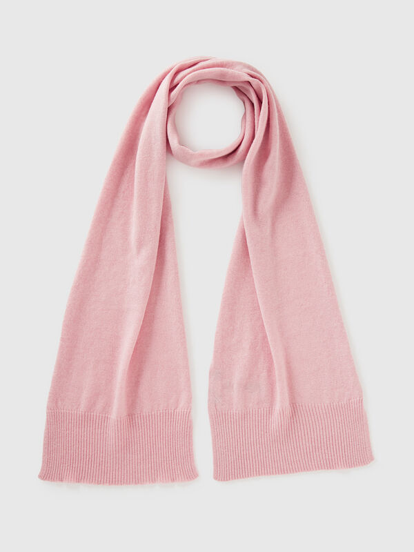 Powder pink scarf in pure Merino wool Women
