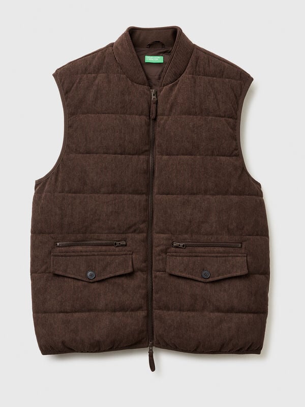 Vest with pockets in corduroy Vest with pockets in corduroy Men