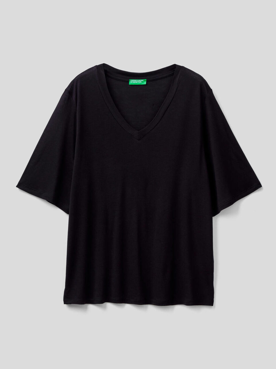 Blouse with V-neck image number 1