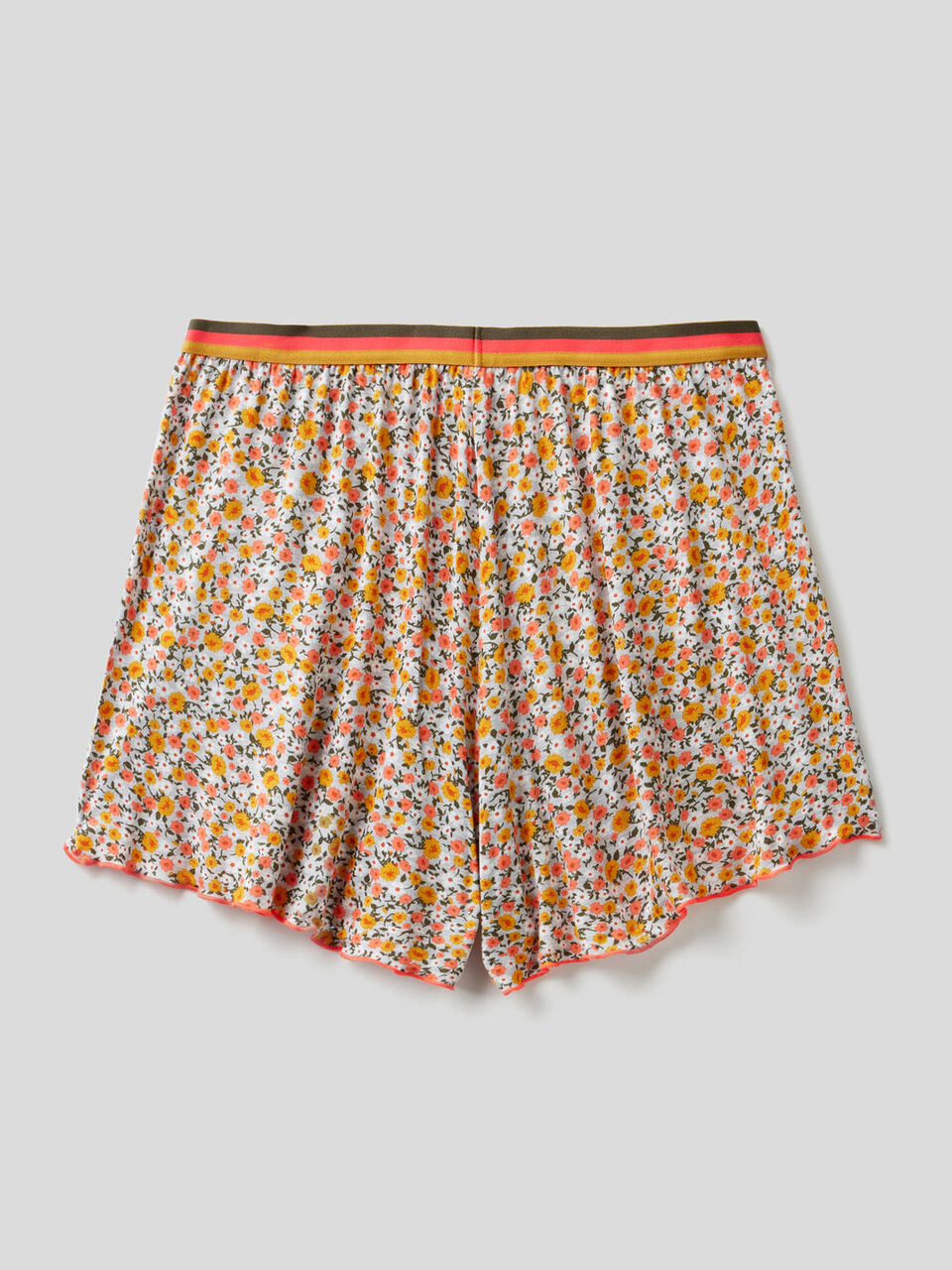 Flowy shorts image number 2