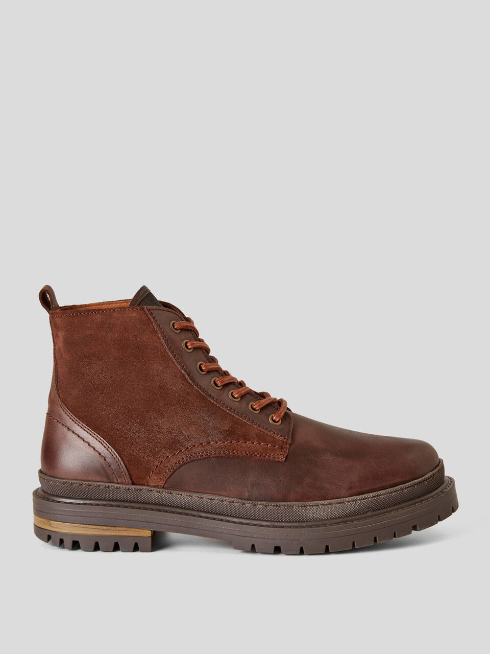 Genuine leather shoes image number 1