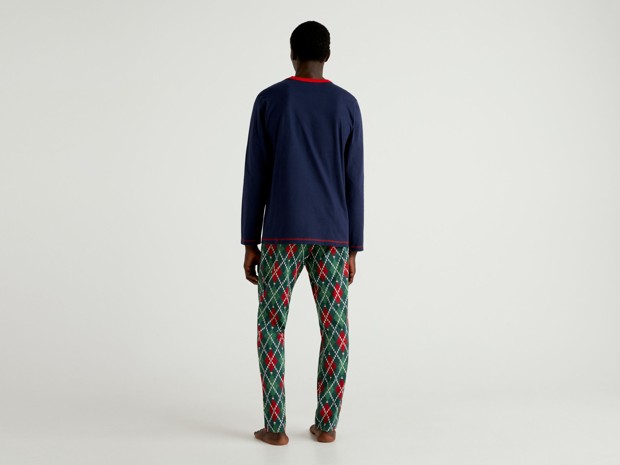 Donald Duck Christmas Pyjamas image number 2