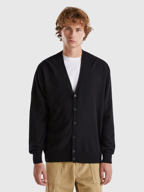 Black V-neck cardigan in pure Merino wool Men