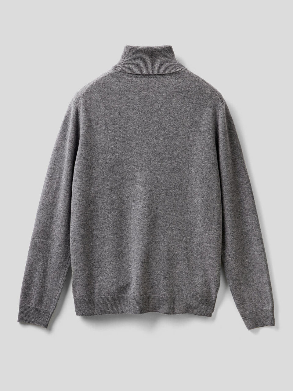 Turtleneck in pure virgin wool image number 2