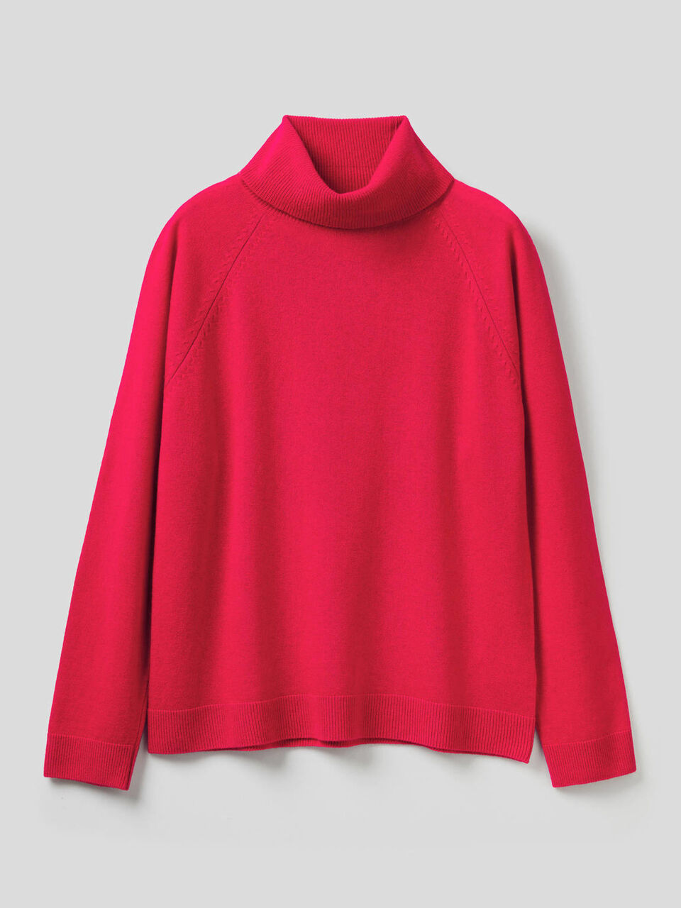 Turtleneck sweater in cashmere and wool blend image number 1
