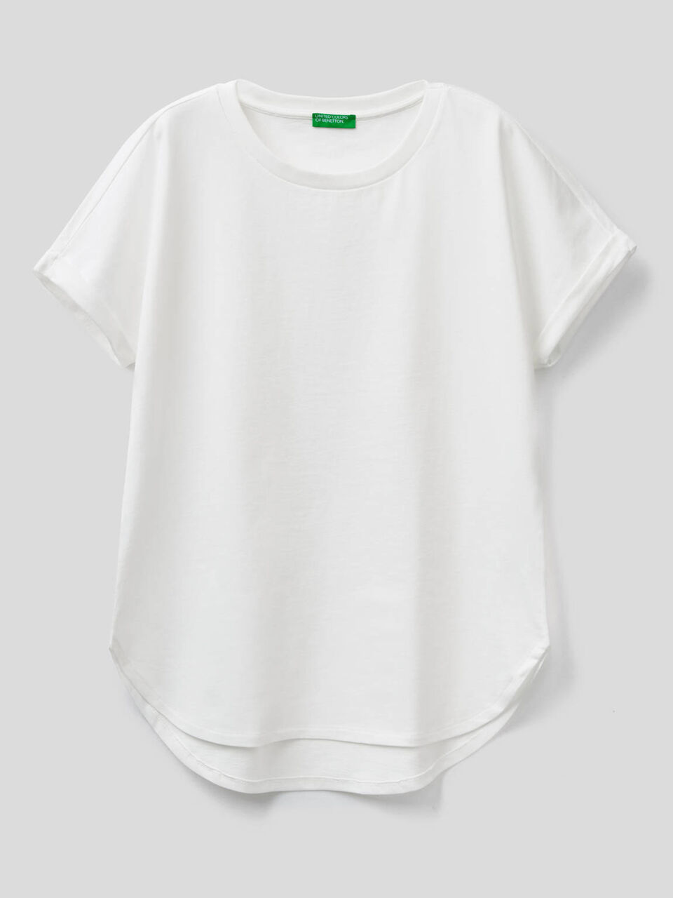 T-shirt with cuffed sleeve image number 1