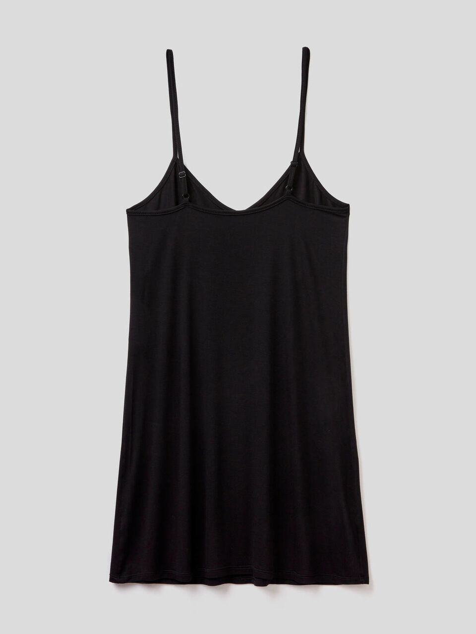 Flowy slip with thin shoulder straps image number 2