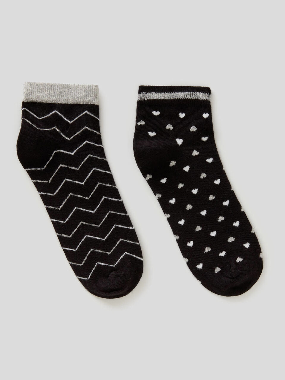 Set of patterned socks image number 1